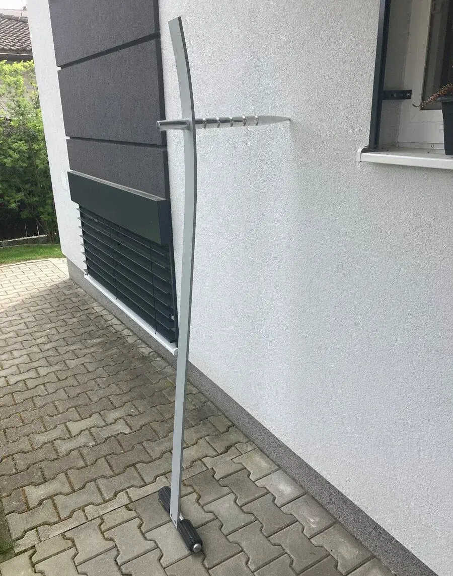 Vešiak na ramienka