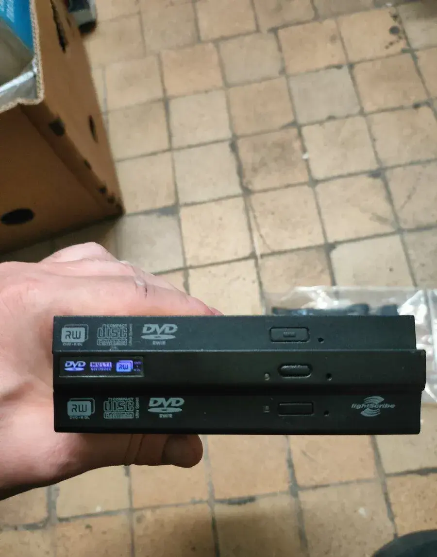 Dvd ROM/Light Scribe, Notebook, SATA.