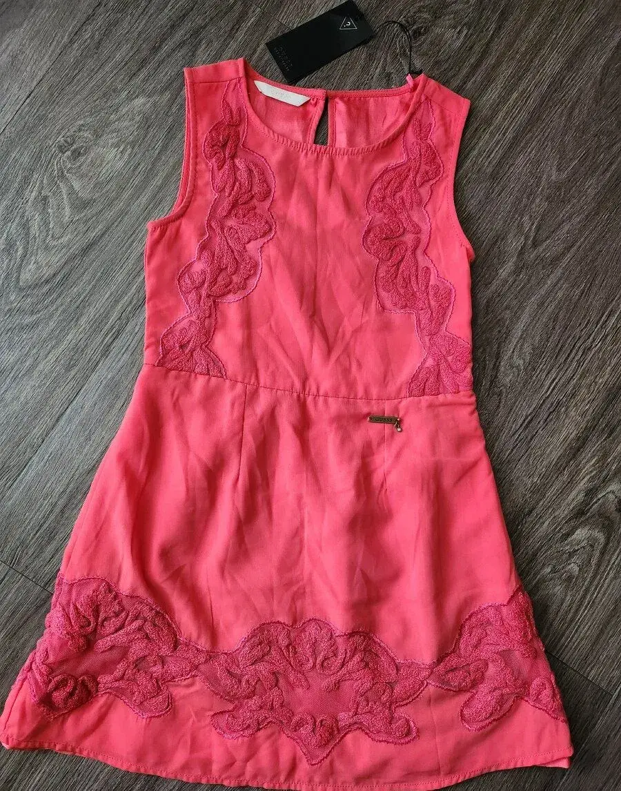 Nove GUESS v.116