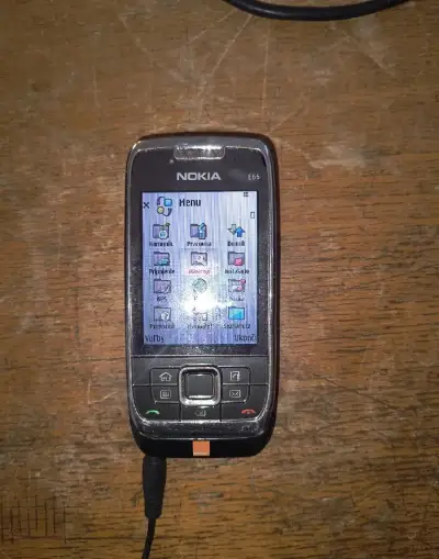 Nokia E66