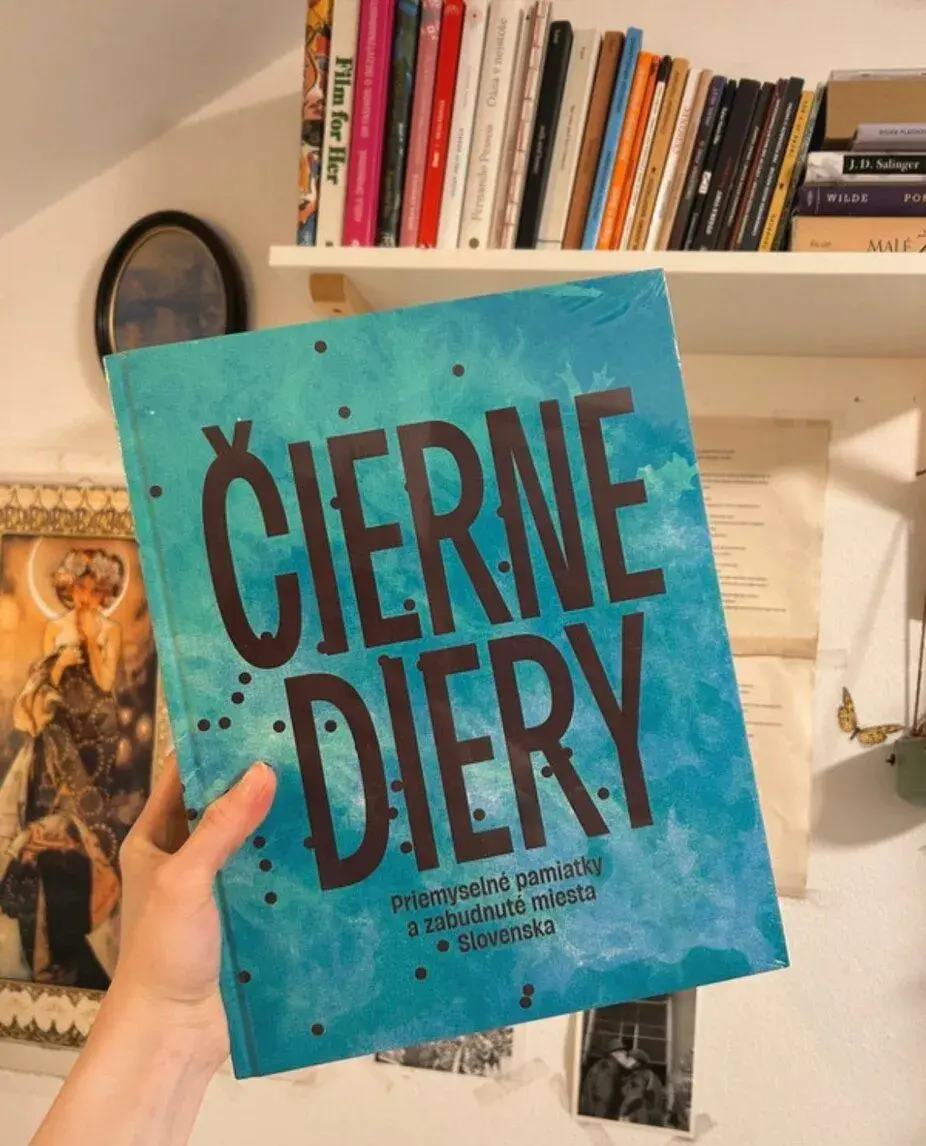 čierne diery 2