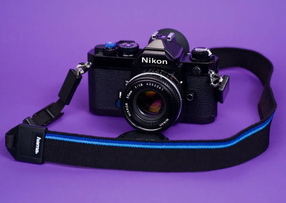 Nikon FM - black.