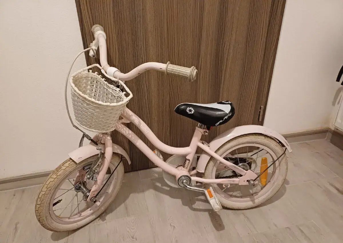 Dievčenský bicykel