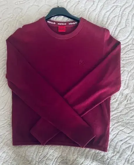 Pulóver HUGO BOSS ako nový