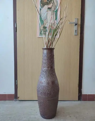 72 cm vysokú keramickú vázu