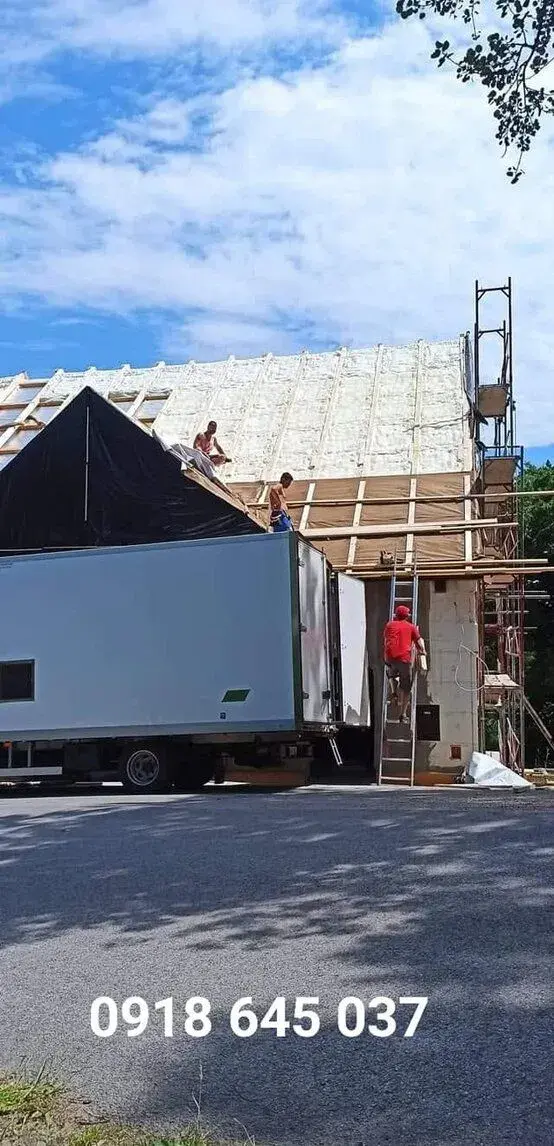 Zateplenie strechy a podkrovia striekanou PUR penou