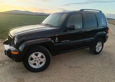 Jeep cherokee – 2002, 293 000 km