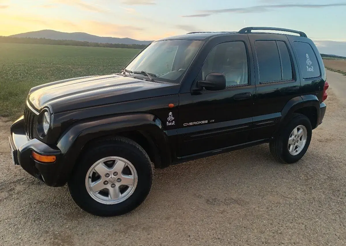 Jeep cherokee – 2002, 293 000 km