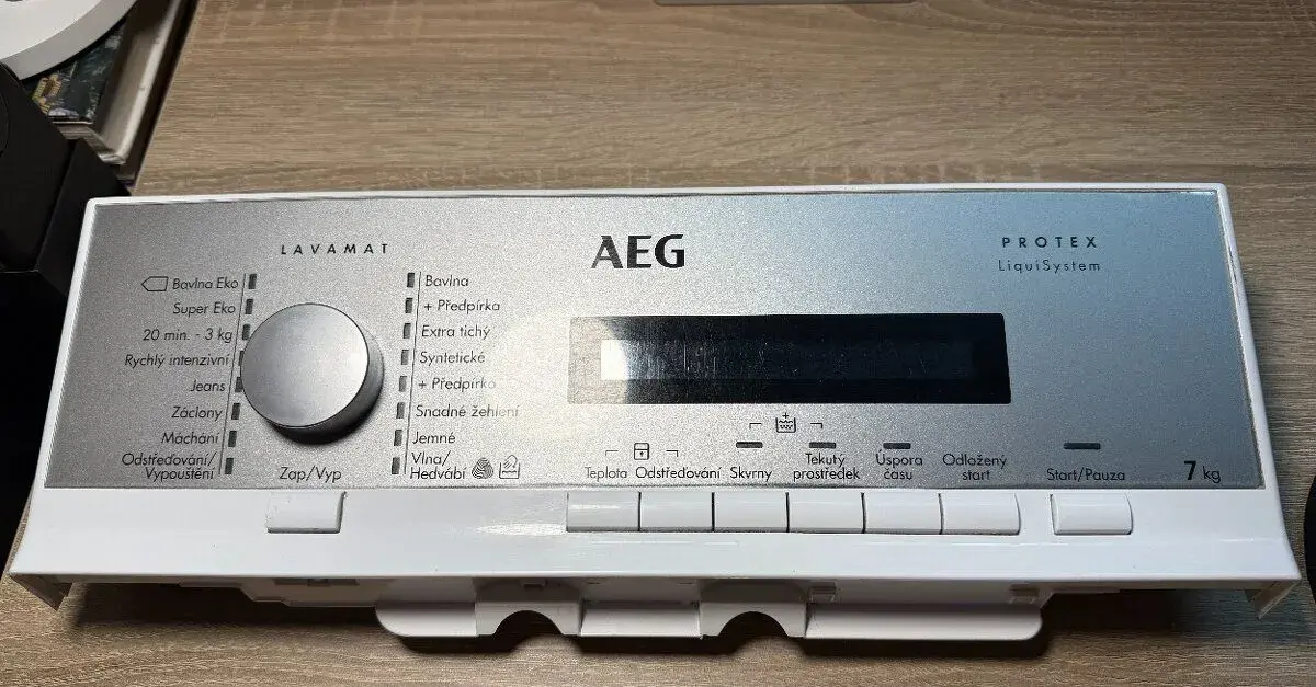 Kompletný predný panel práčky AEG L74371TL
