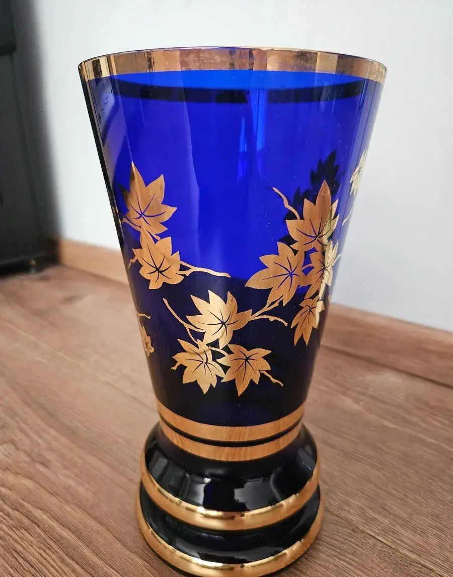 Váza 25cm
