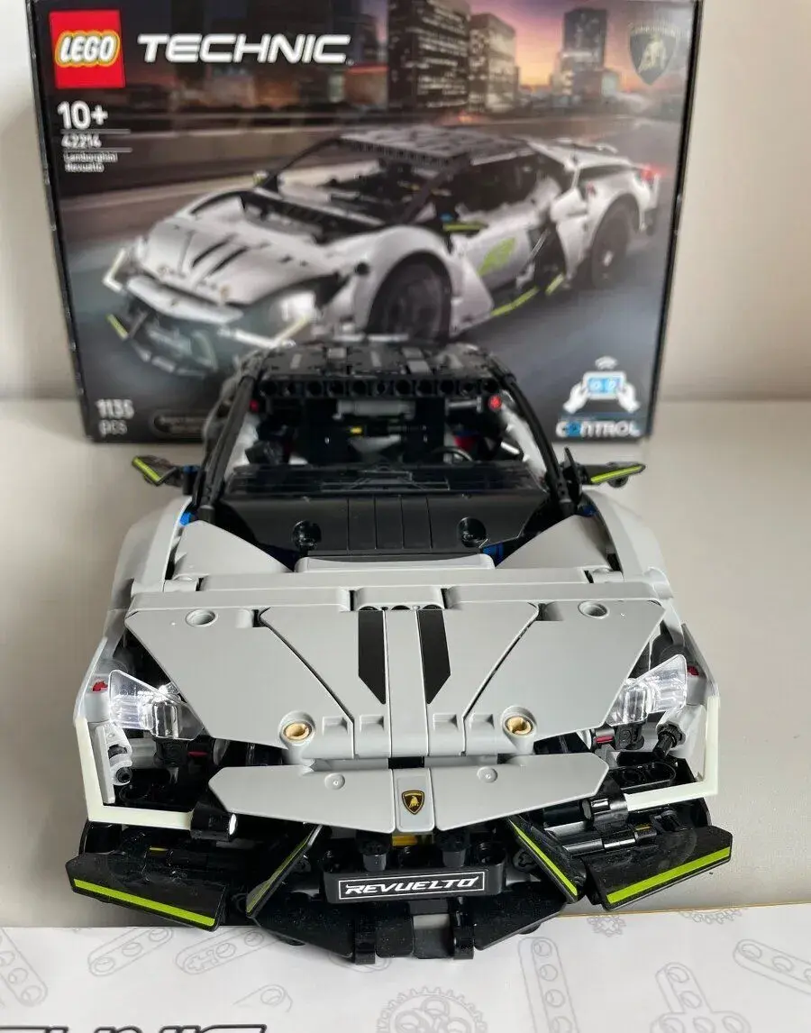 lego technic 42214 lamborghini revuelto - ako nové