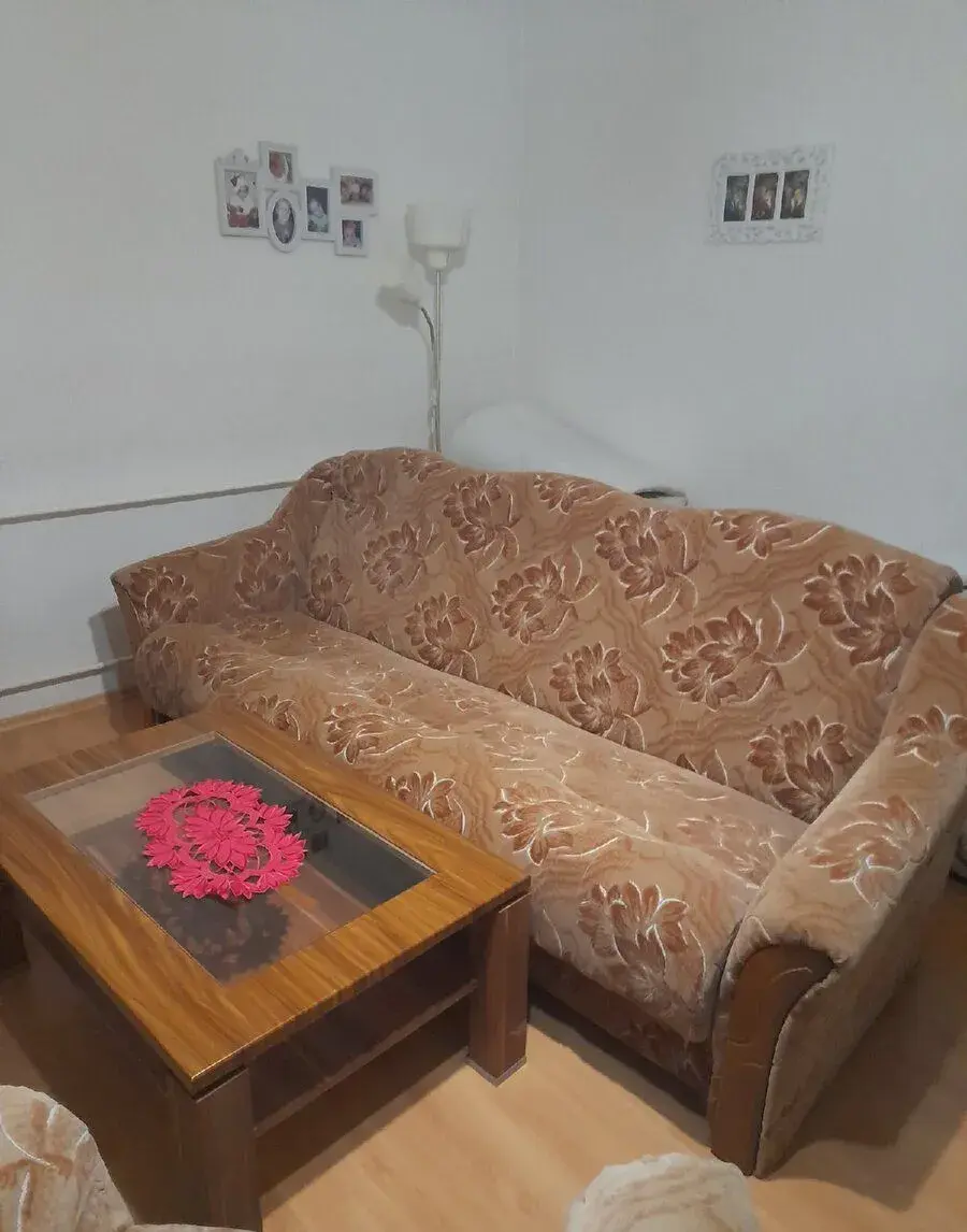 Sedačku DARUJEM