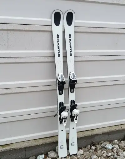 LYŽE KASTLE QUARTZ 72 150CM