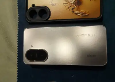 Pekny mobil xiaomi redmi A5 nema ani rok.