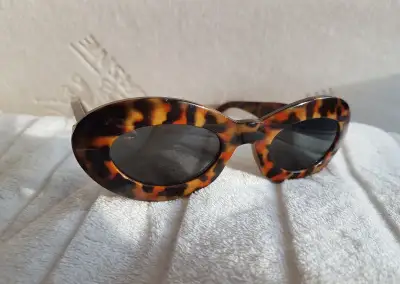 Versace - Vintage sln. okuliare (MOD 415 / COL 278)
