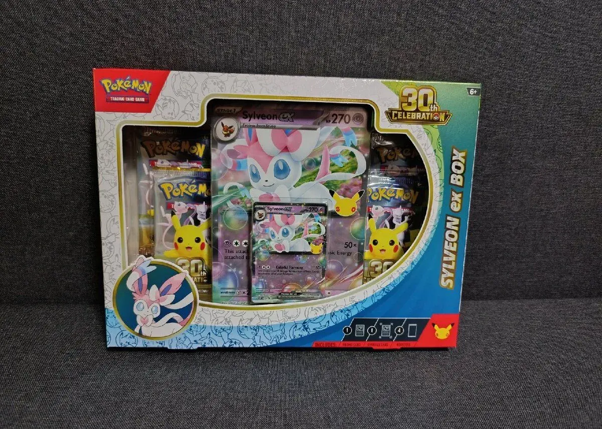 Pokémon TCG: 30th Celebration Sylveon ex Box