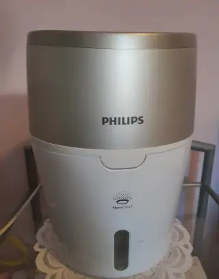 Zvlhčovač vzduchu Philips NanoCloud HU4803/01.