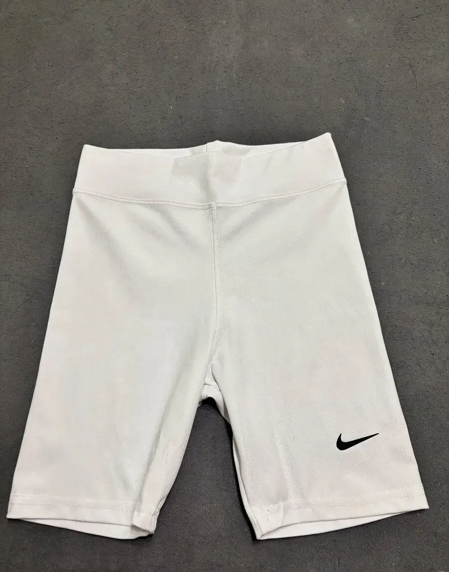 Damske Nike šortky