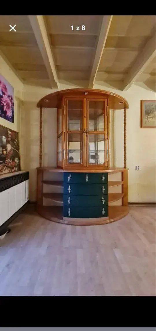 Masívny nábytok Stôl a sekretar