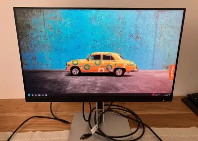 24-palcový monitor HP E21 G4