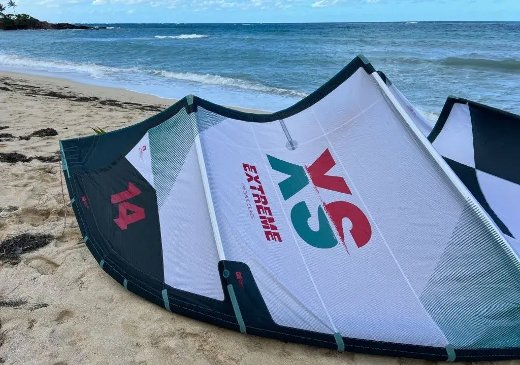 Kite Eleveight XS V4 Extreme veľkosť 10 m a 14 m + bar