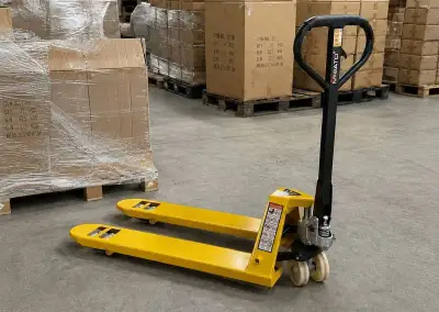 Nový paletový vozík Misato 2500 kg / 2,5 t