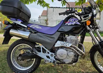 Honda SLR 650, el.štartér, vodičák A2, STAV -