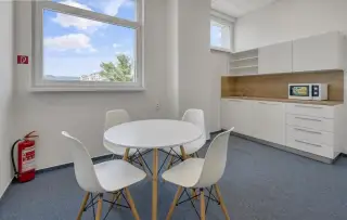 PREDAJ kancelárií – VAJNORSKÁ - od 33 m² / investičný výnos