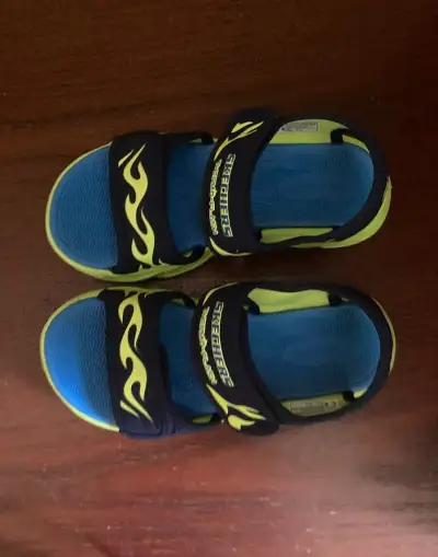 Sandale schekers
