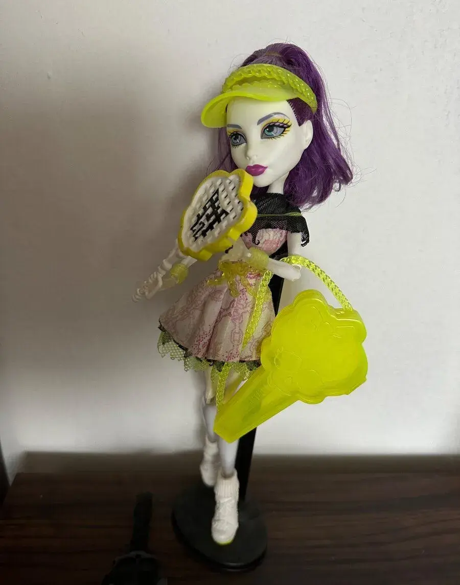 Spectra Sport monster high