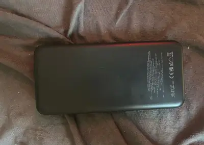 Swissten Power Bank 30 000 mAh 133W Power Delivery – sivá