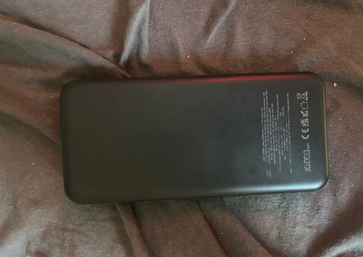 Swissten Power Bank 30 000 mAh 133W Power Delivery – sivá