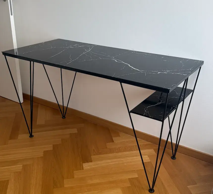Dizajnový pracovný stôl RGE