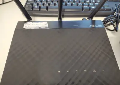 Asus RT-N18U N600 wifi router