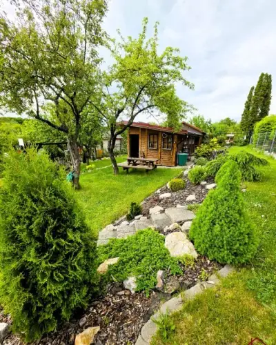 Chata Košice – Terasa/KVP, 565 m² pozemok, altánok a záhrada