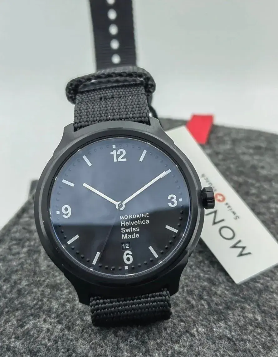 Mondaine - Helvetica No.1 Bold 43