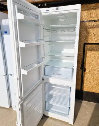 🔷️ Chladnička Liebherr NoFrost 200cm