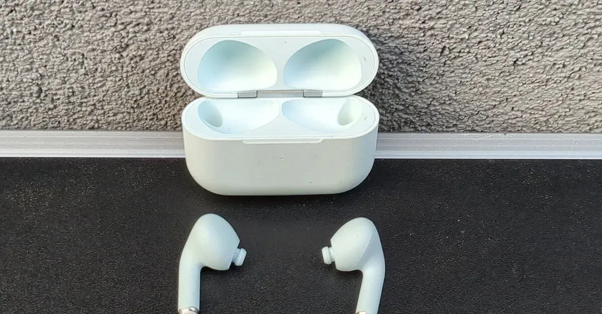 Darujem inPods Pro na opravu, alebo súčiastky