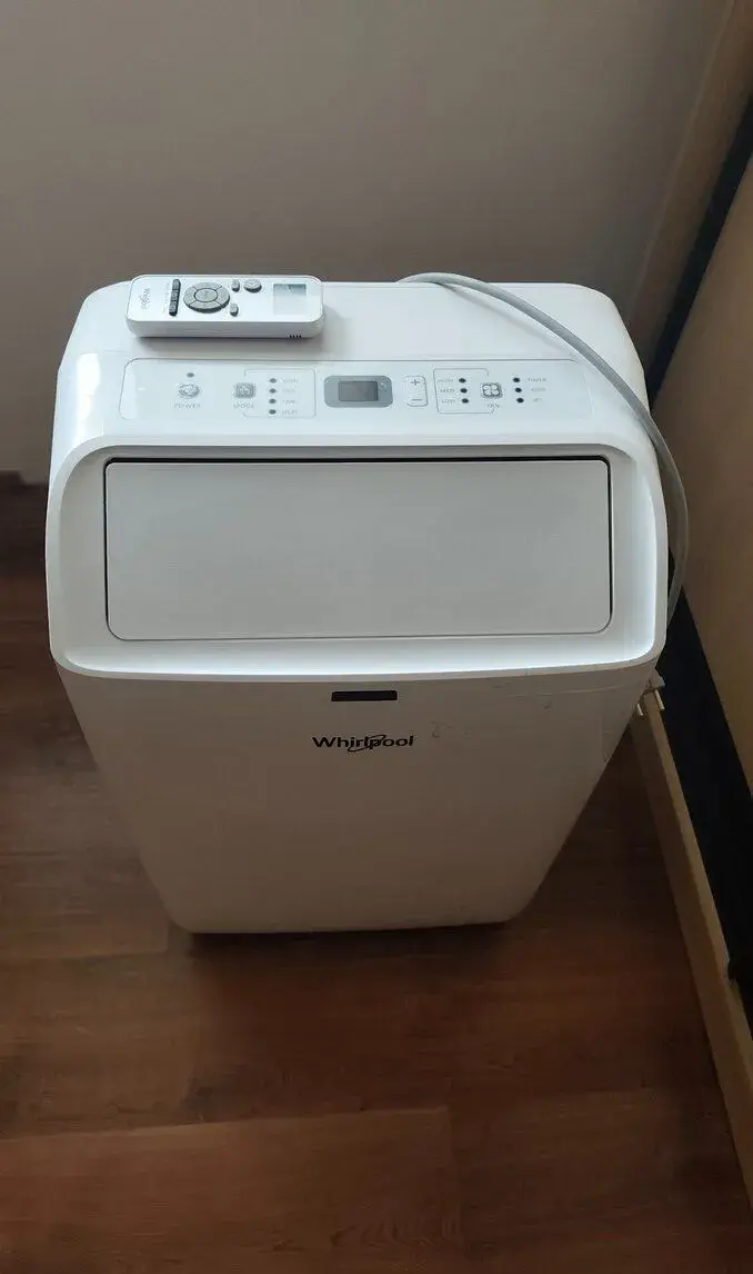 Mobilná klimatizácia Whirlpool PACF212HP – chladenie aj kúre