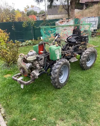Malotraktor Prikarpatec 4×4 kĺbový