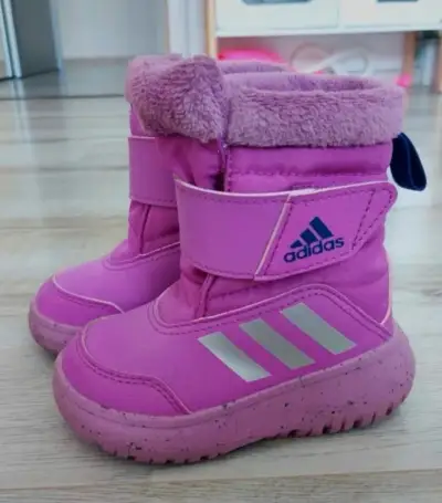 Adidas snehule 21ky