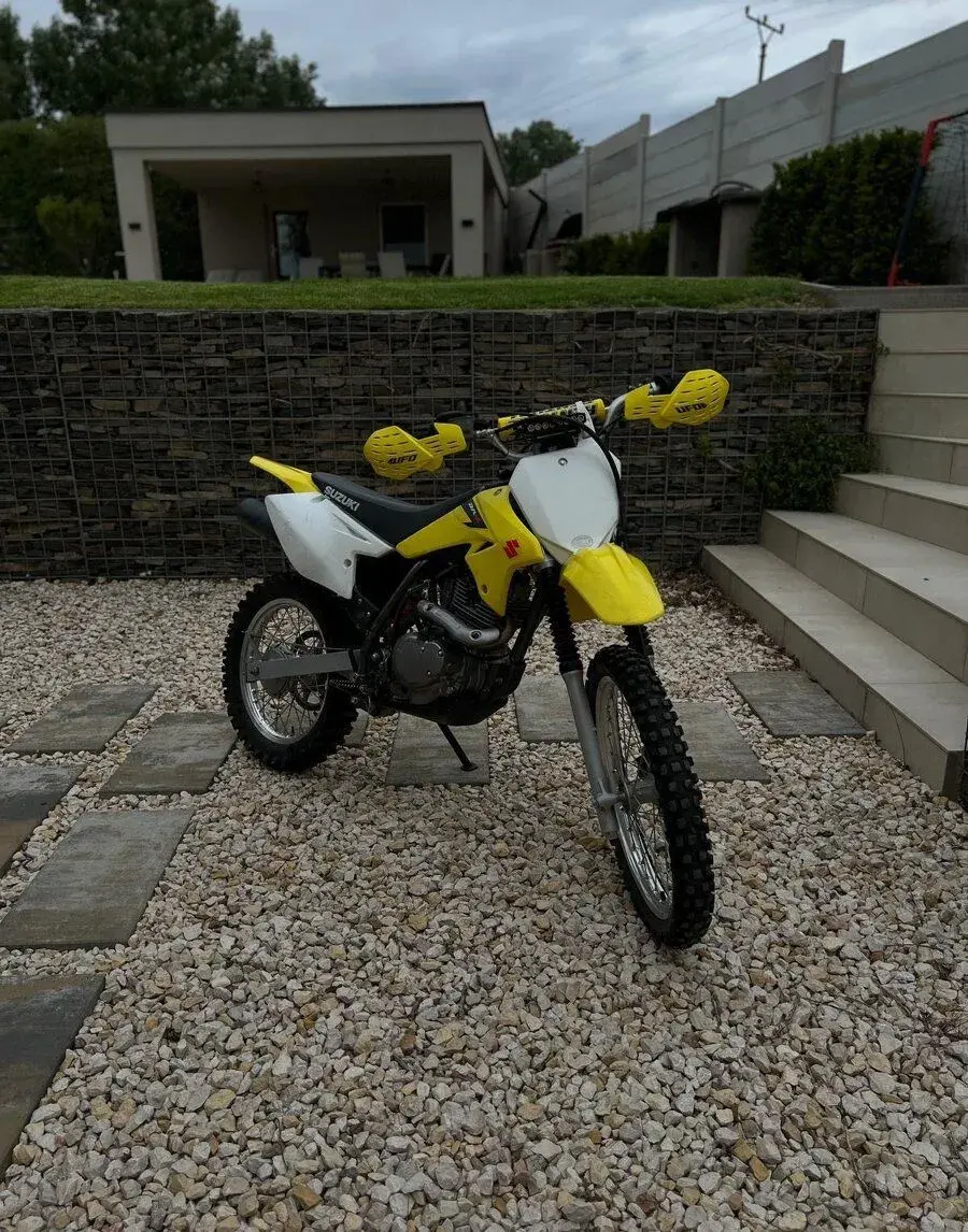 Suzuki DR-Z 125L