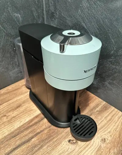 Kávovar Nespresso Vertuo Next – mentolová/svetlozelená