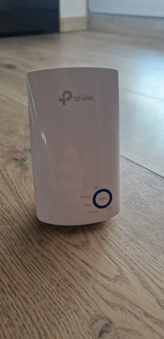 TP-Link TL-WA850RE, 300 Mbps Wi-Fi extender,