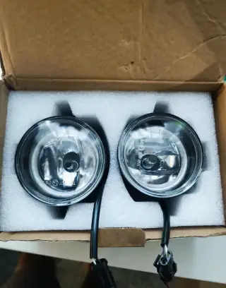 LED svetlá hmlovky s Angel Eyes