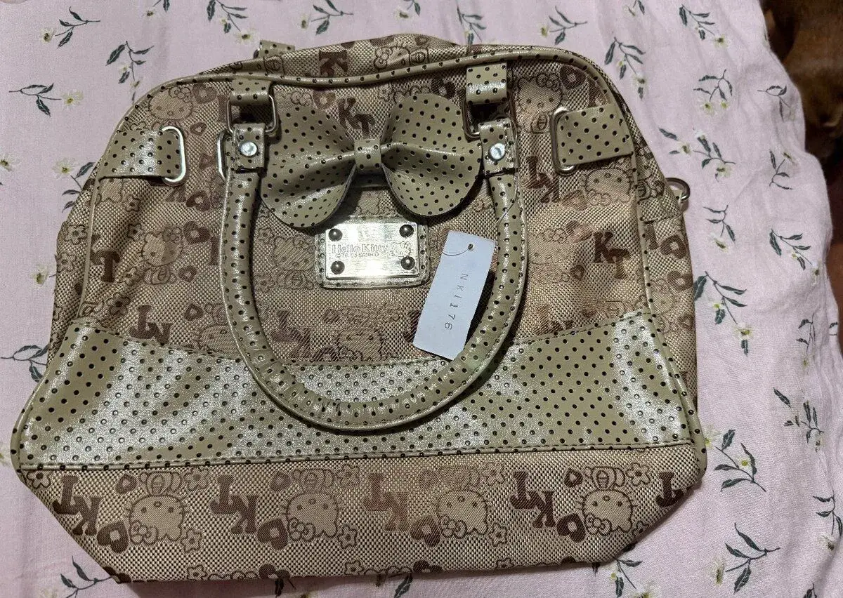 Vintage Hello Kitty Sanrio kabelka (2005) – Y2K