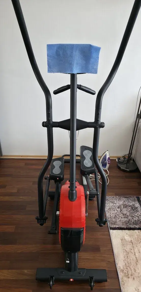 Eliptický trenažér HS-070C