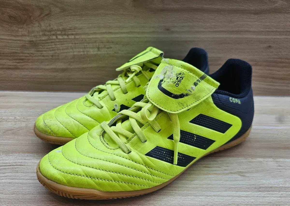 Halovky Adidas 38