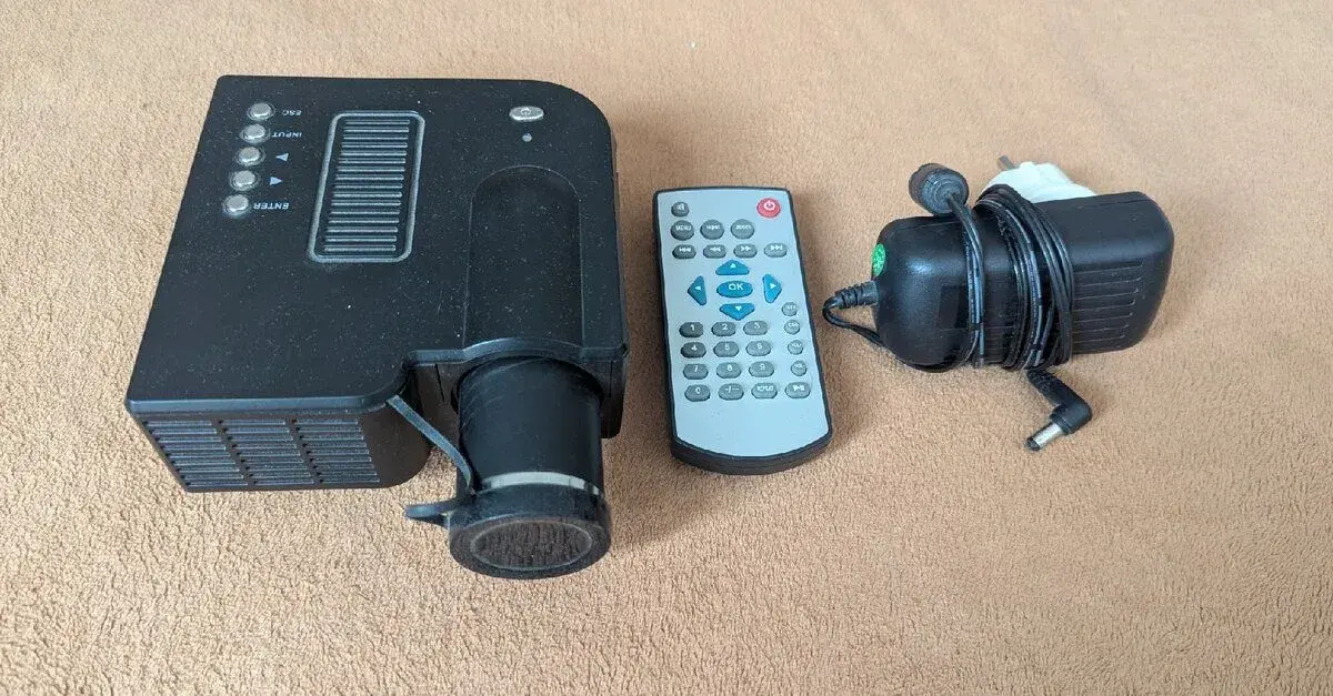 Mini projektor – 50 € 📽️