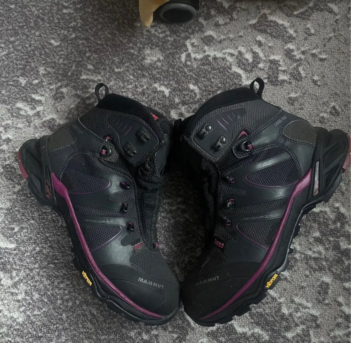 dámske turistické topánky Mammut T Aenergy GTX.